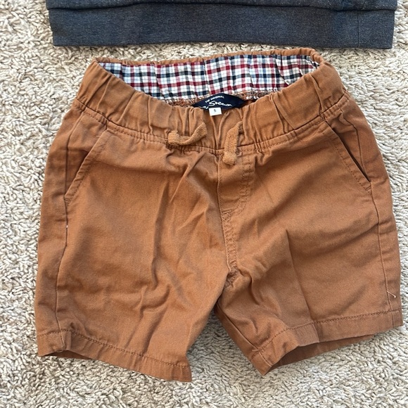Ben Sherman boys sweatshirt and chino shorts - Picture 3 of 3